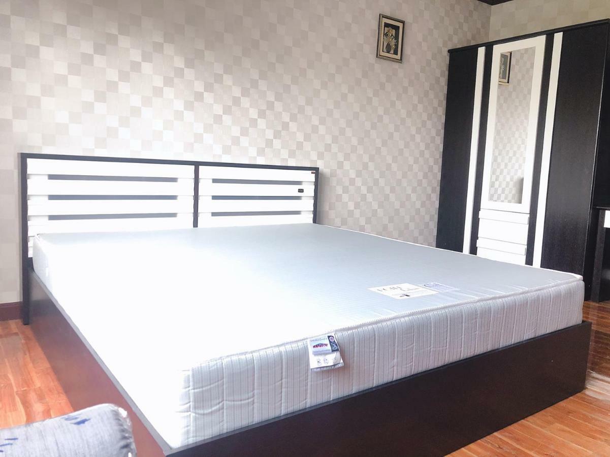 24 Hostel Donmuang Banguecoque Quarto foto